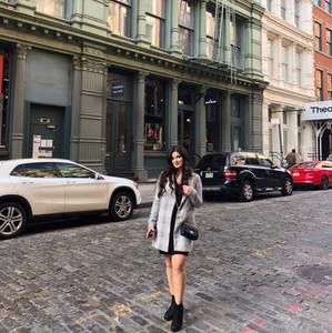 Meet your Posher, Melissa